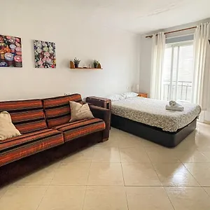 Appartamento Couples Nest In Malaga!, Málaga